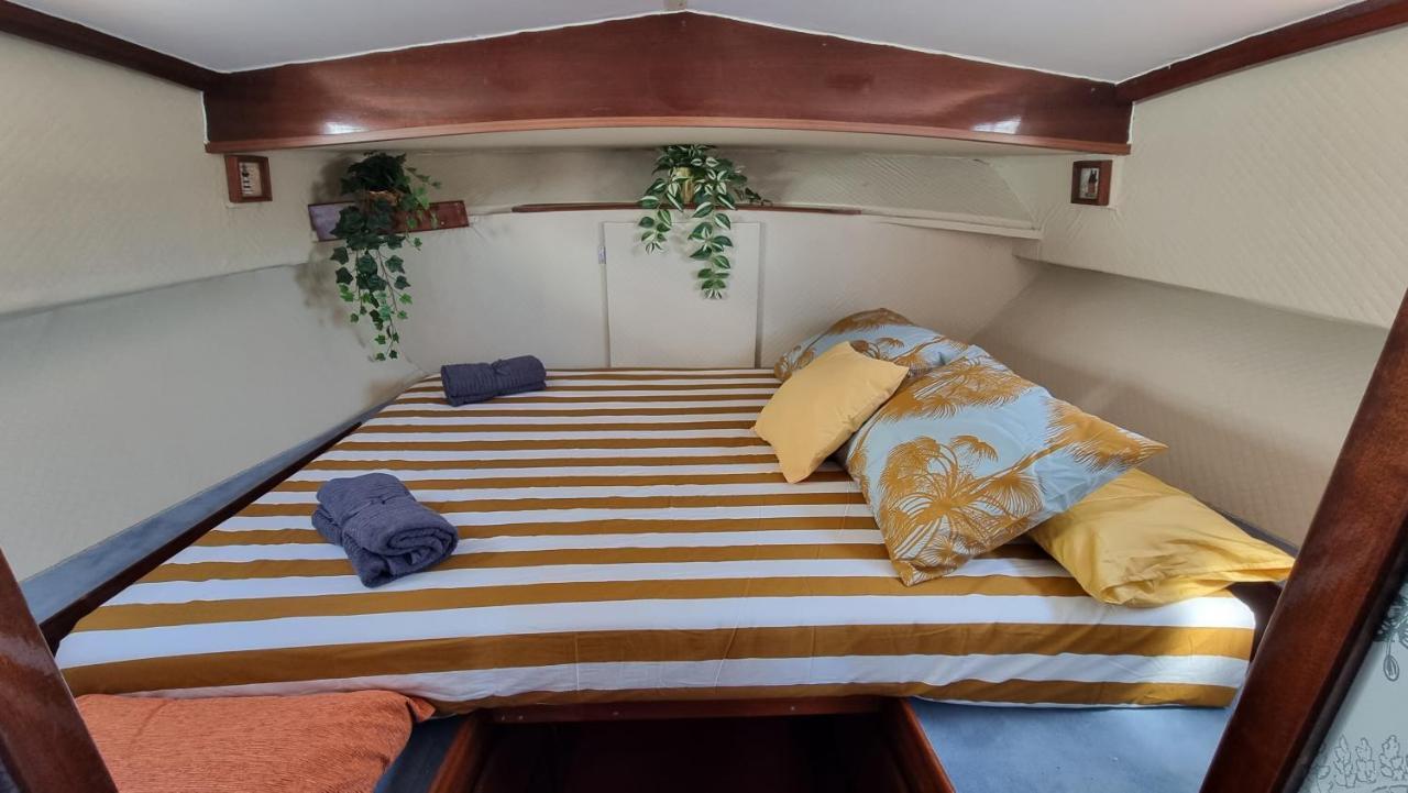 Charming Boat House In Barcelona With Big Terrace And Solarium Sant Adria de Besos Exterior foto