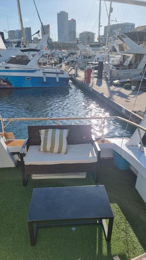Charming Boat House In Barcelona With Big Terrace And Solarium Sant Adria de Besos Exterior foto